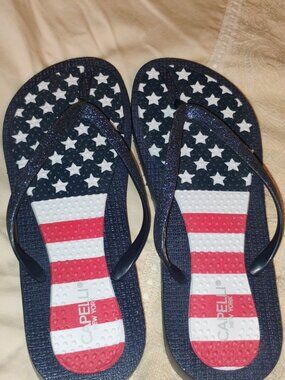 Capelli American flag sandals size 8